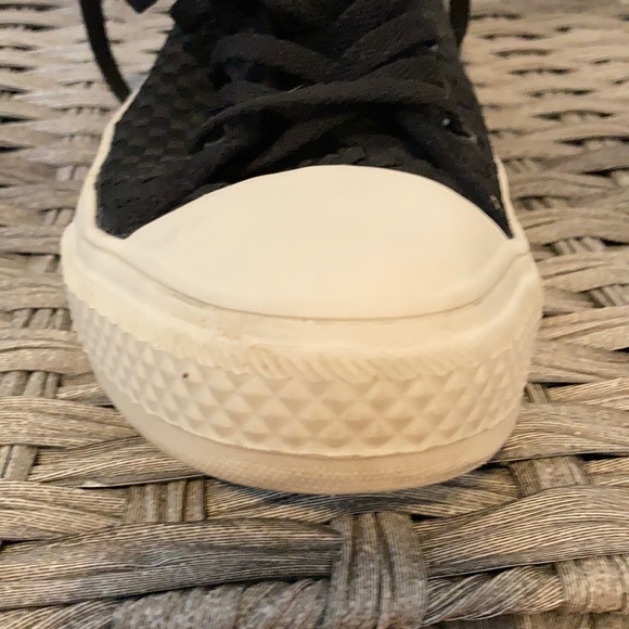 Sneakers - Picture 10 of 11